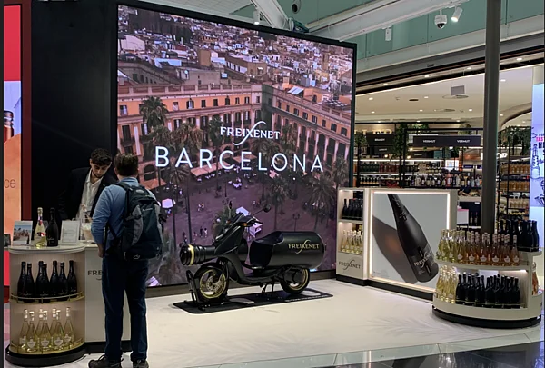 Toast to 50 years of Freixenet Cordon Negro with Travel Retail engagement activation by Henkell Freixenet at Barcelona T1 airport