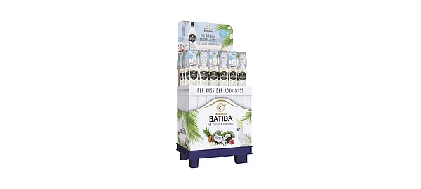 Exotischer Drink direkt aus der Ananas